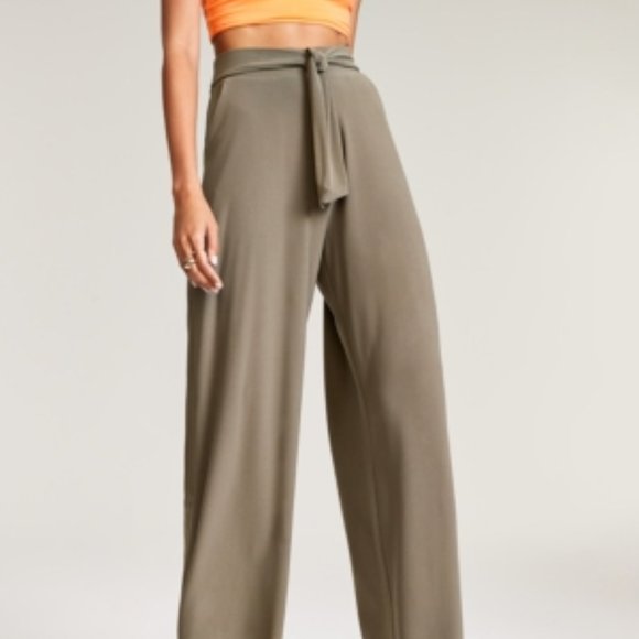 Bar III Olive Green | High Waisted Pants | Bow-Tied - Picture 1 of 3